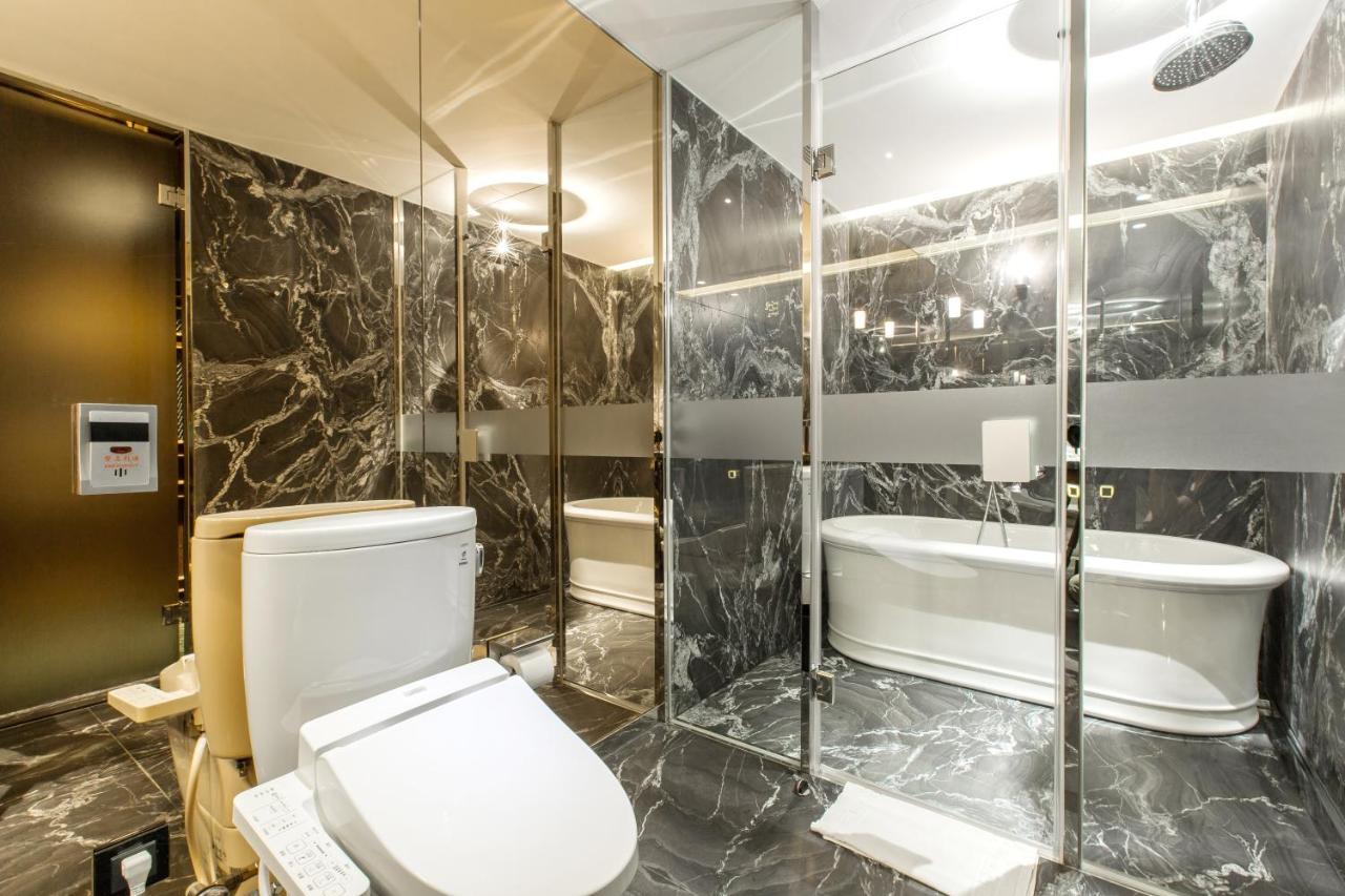 Inhouse Hotel Grand Taichung Ruang foto
